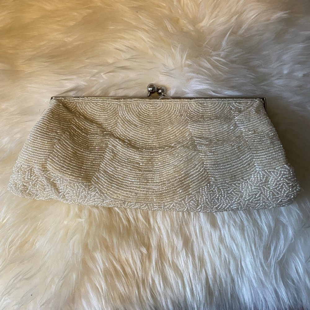 Elegant Cream Beaded Clutch